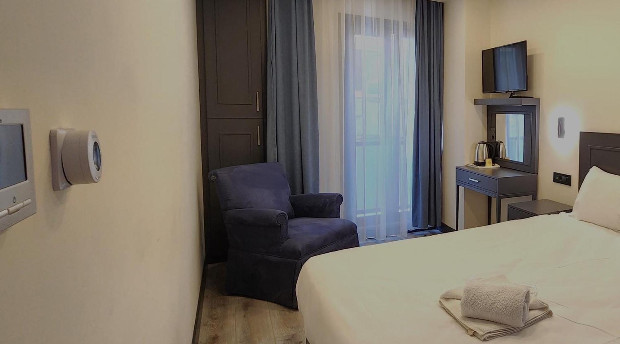 Shishly Palace Hotel Istanbul Bagian luar foto